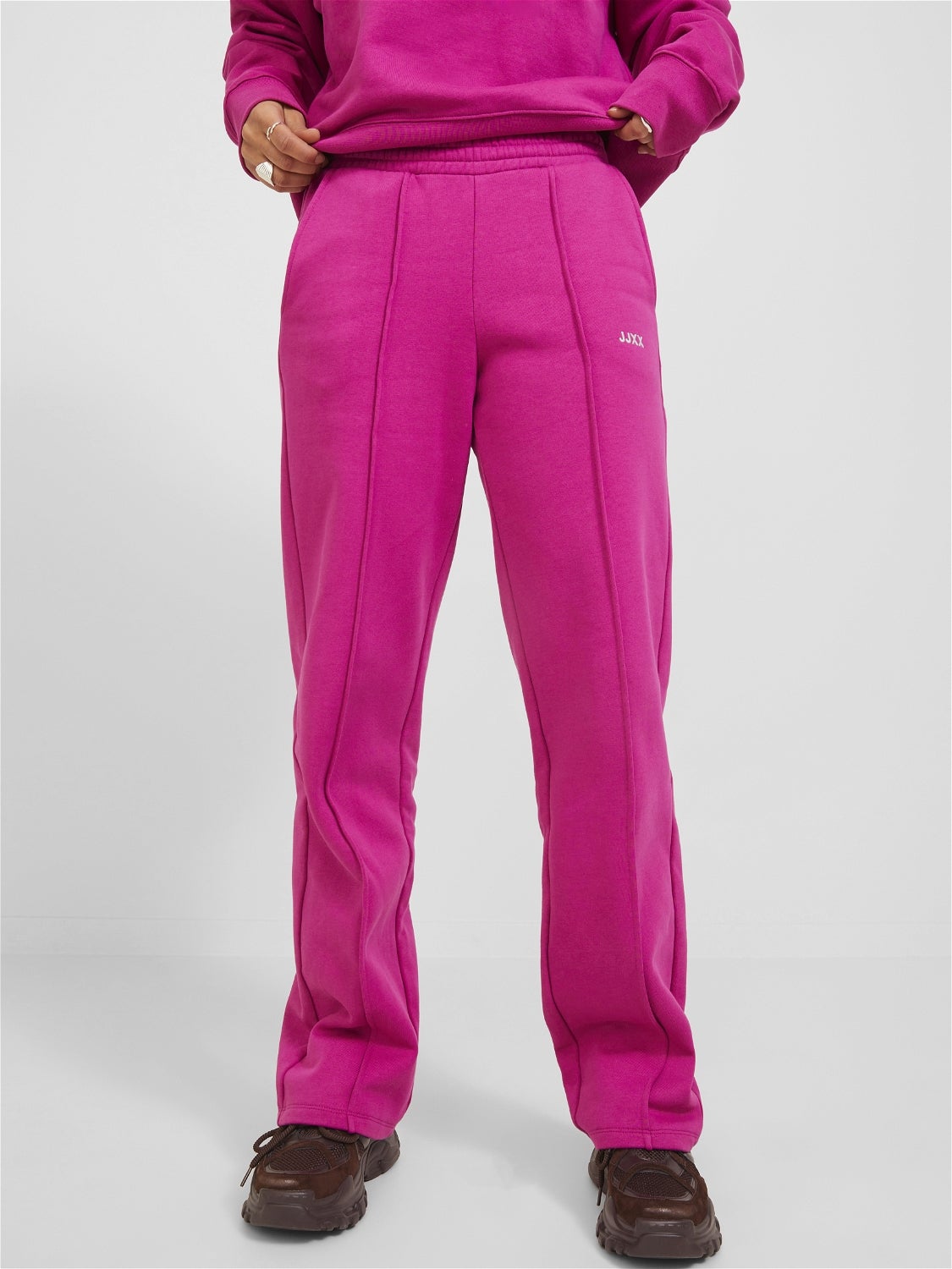 Pink nike tracksuit online bottoms