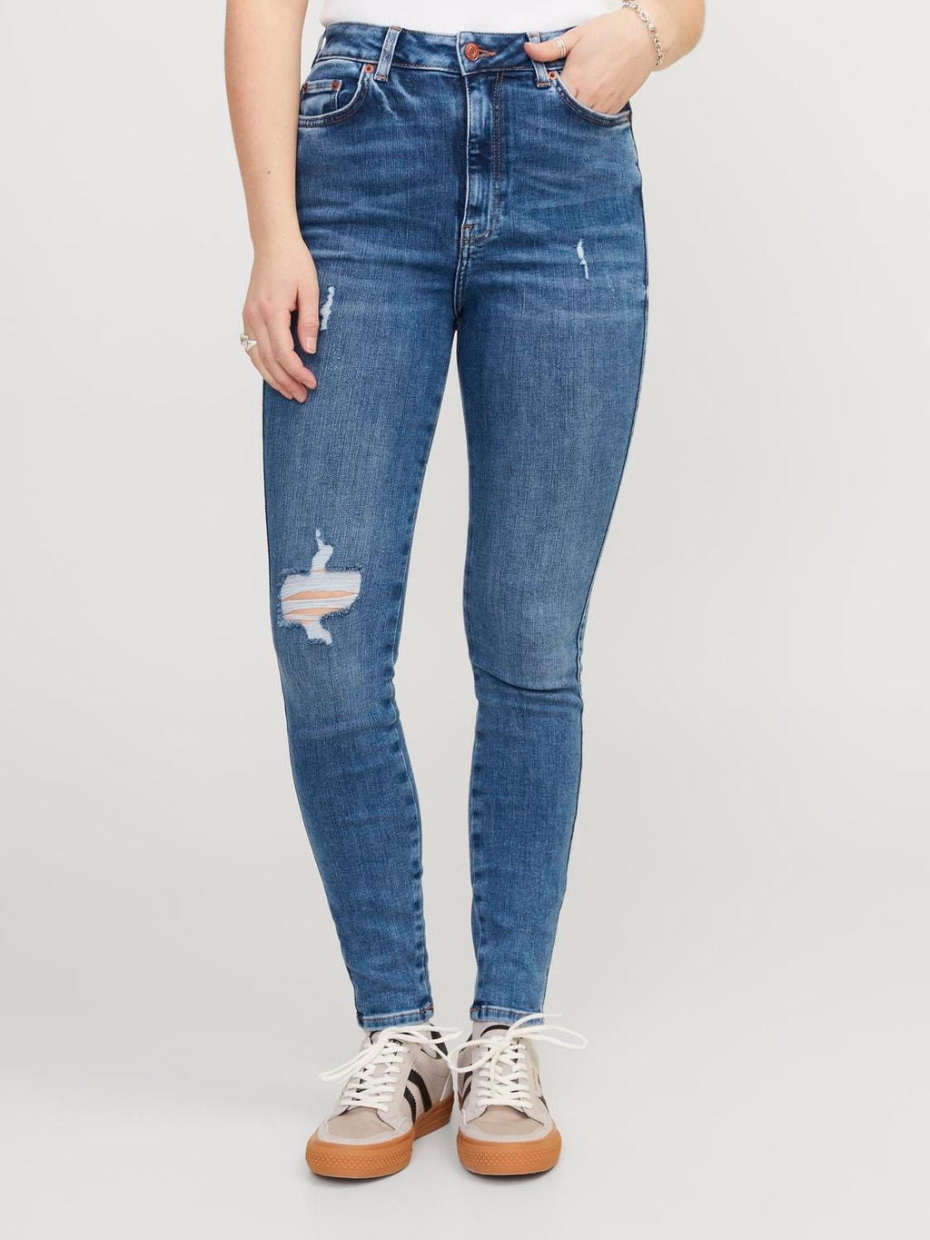 Modelo JXVienna CSE1008 Jeans skinny fit | Medium Blue | Jack & Jones®