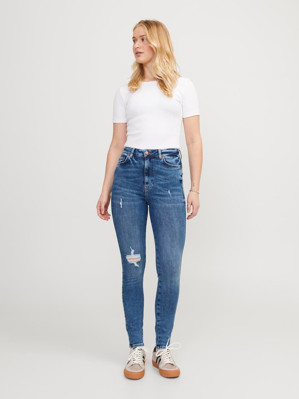 Modelo JXVienna CSE1008 Jeans skinny fit | Medium Blue | Jack & Jones®