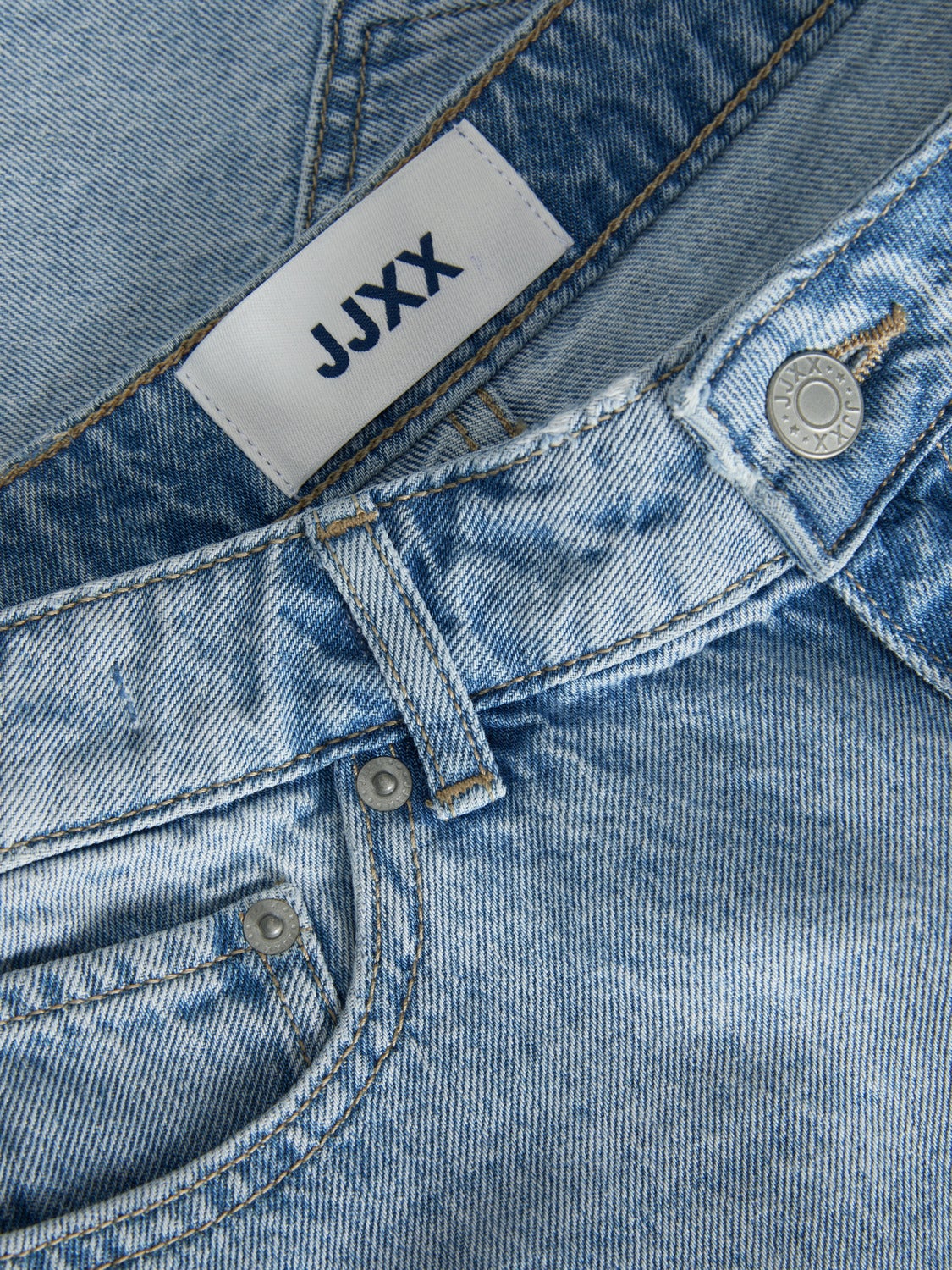 JXAURA Denim shorts with 30% discount!