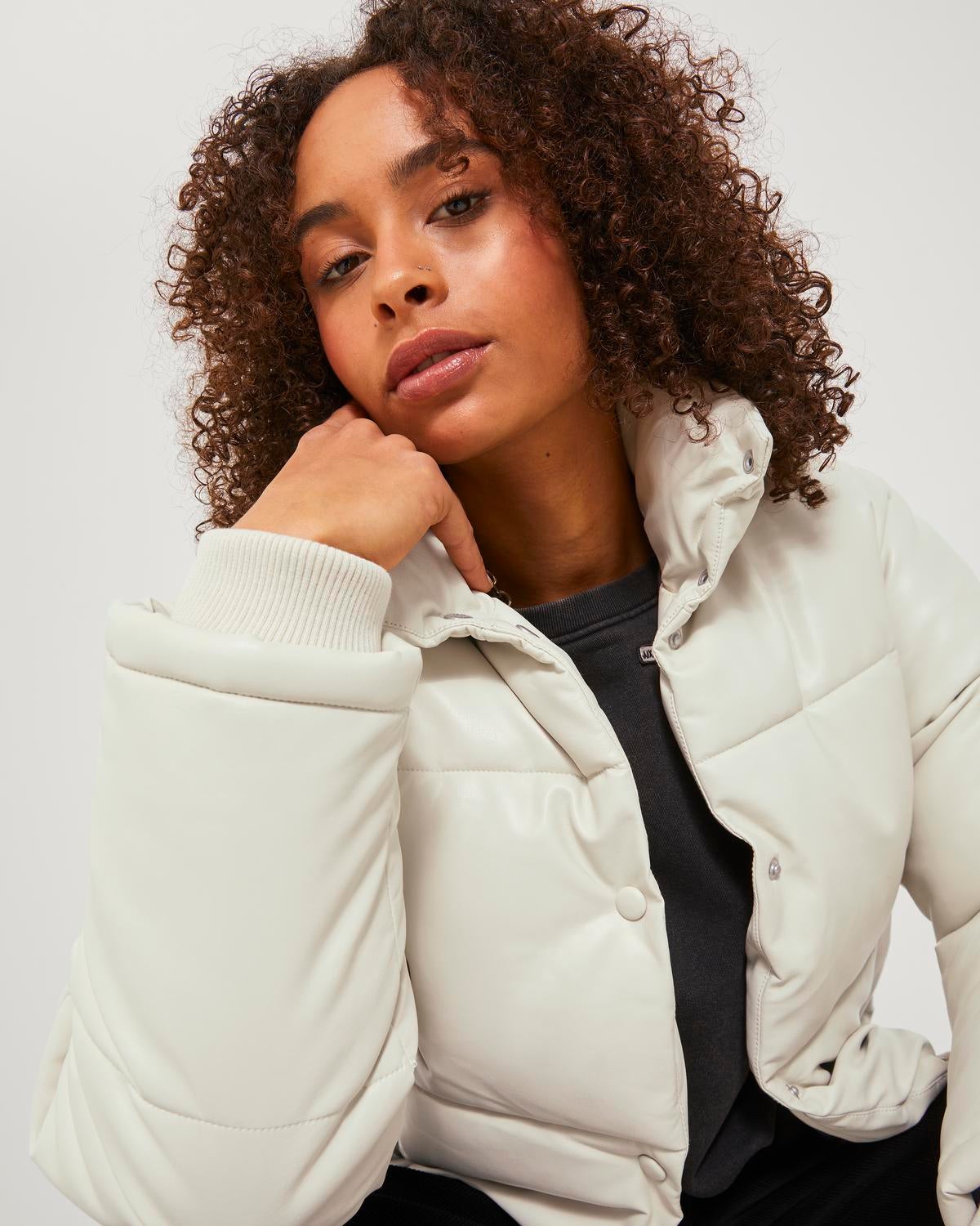 Bershka white clearance puffer jacket