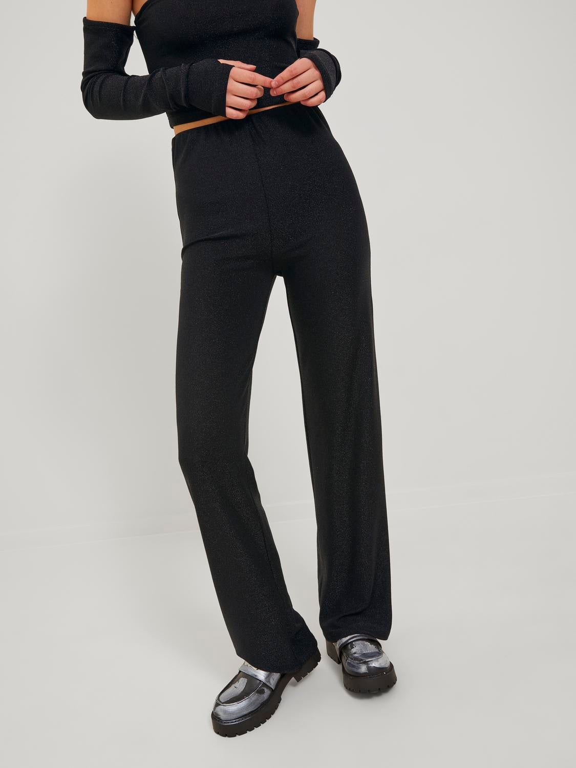 Buy Boohoo V Waistband Straight Fit Sweatpants In Black